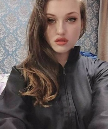 Привет, милый😏 Я - та девушка, которую ты всегда искал... Обладаю сильной индивидуальностью, нежностью и опытом😉 Живу в Москве и готова доставить тебе незабываемое удовольствие🔥 Мои услуги включают все, что ты можешь себе представить😈 Креативность и фантазия - мои лучшие друзья. Обещаю, ты не пожалеешь о проведенном со мной времени💋 Фото и отзывы доступны. Давай скорее встретимся, чтобы испытать наши совместные возможности🌟 Жду тебя, когда решиться насладиться Московскими ночами...💫 Александра
